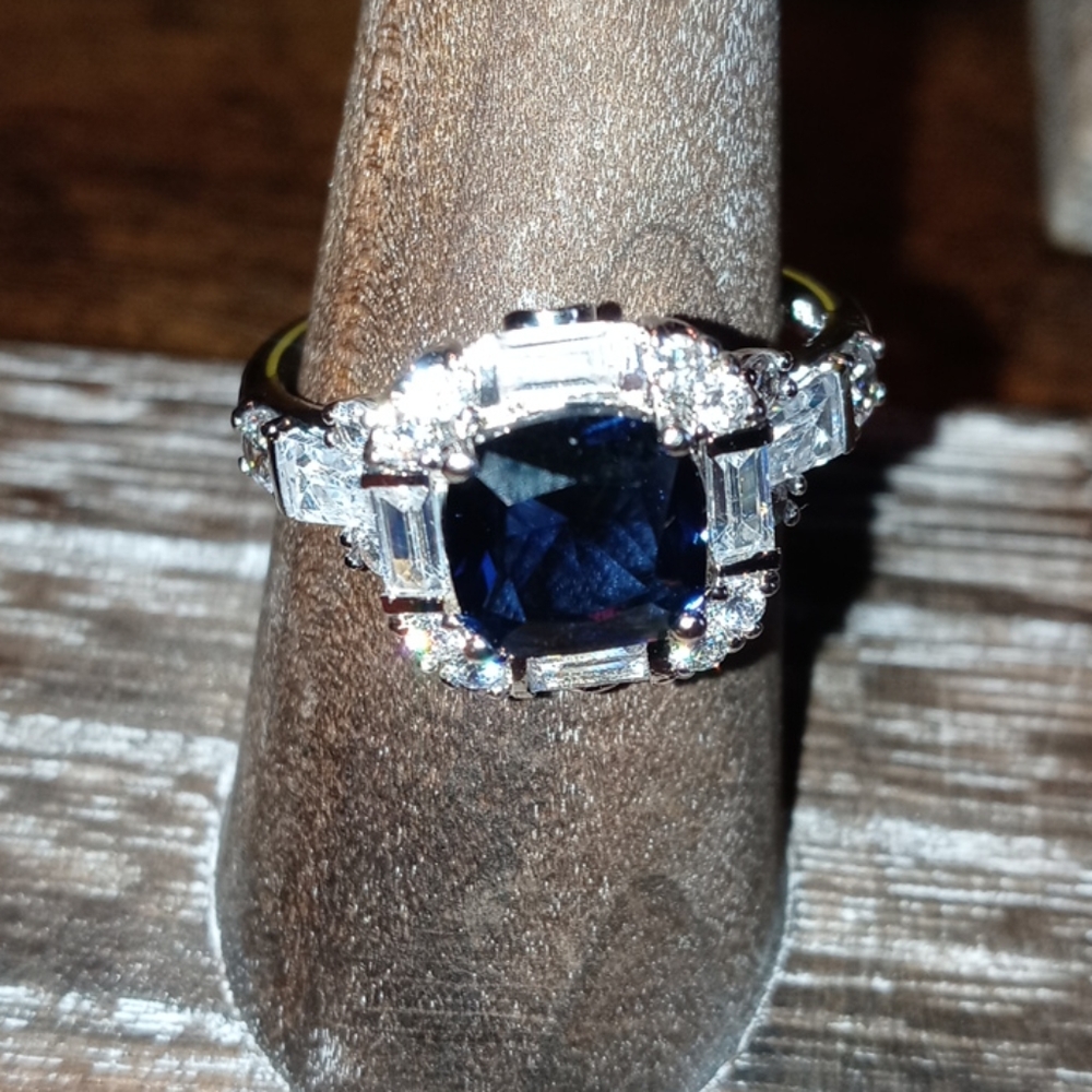 Woman's Ring